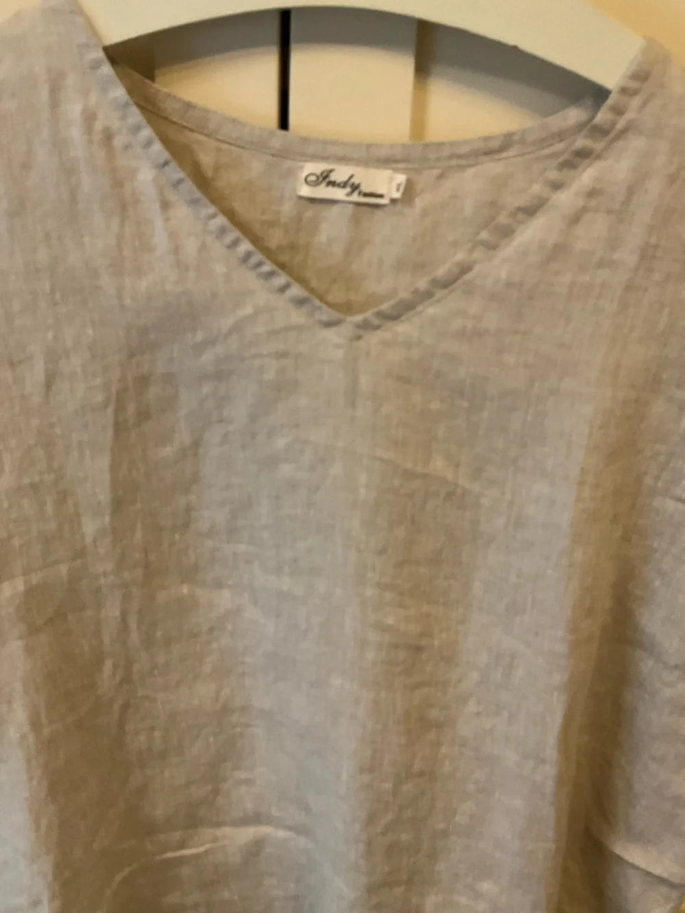 Oatmeal Colour Linen V-Neck Short Sleeve Top - Picture 2 of 4